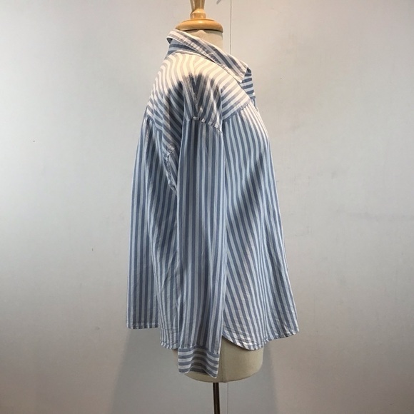 J. JILL RELAXED TENCEL SHIRT blue and white striped long sleeved. Size Medium - Picture 2 of 8